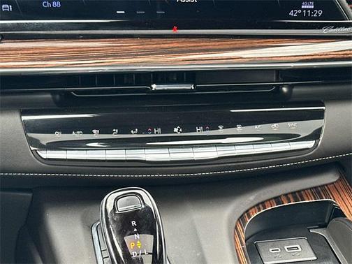 2024 Cadillac Escalade ESV Premium Luxury