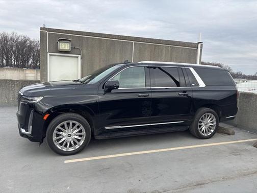 2024 Cadillac Escalade ESV Premium Luxury