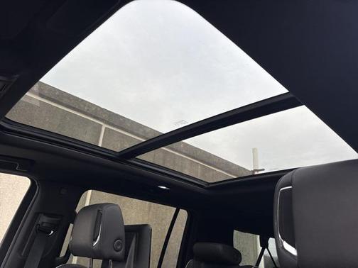 2024 Cadillac Escalade ESV Premium Luxury