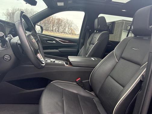 2023 Cadillac Escalade ESV Premium Luxury