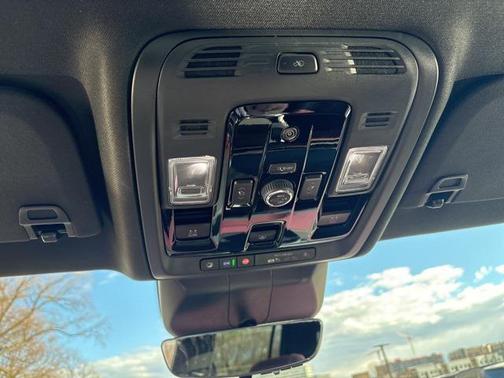 2025 Cadillac Escalade ESV Sport