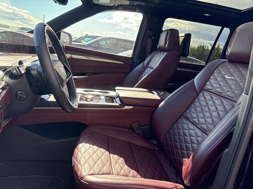 2025 Cadillac Escalade ESV Sport