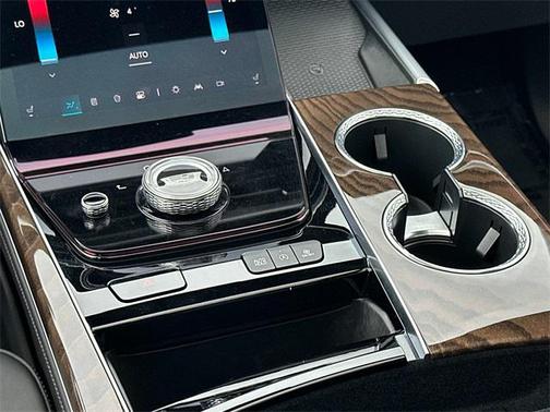 2025 Cadillac Escalade ESV Sport Platinum