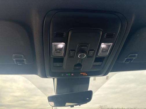 2025 Chevrolet Suburban 4WD High Country