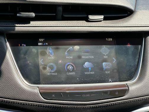 Black Metallic 2019 Cadillac XT5 Premium Luxury