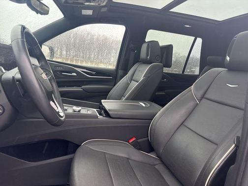 2023 Cadillac Escalade Sport