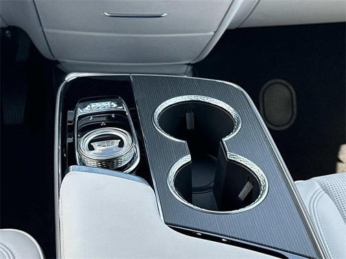2025 Cadillac LYRIQ Sport w/1SJ