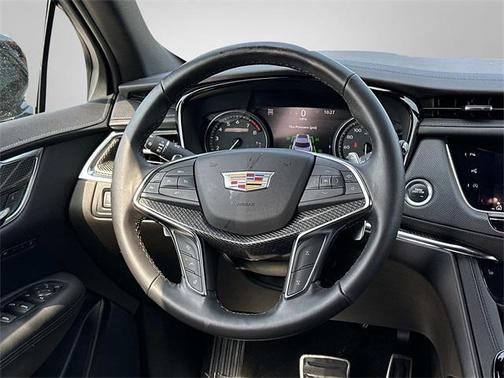 2022 Cadillac XT5 Sport