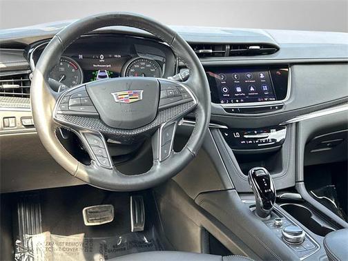 2022 Cadillac XT5 Sport