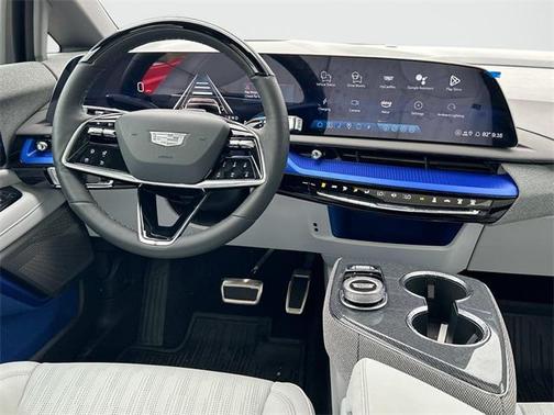 2025 Cadillac OPTIQ Sport 2 AWD