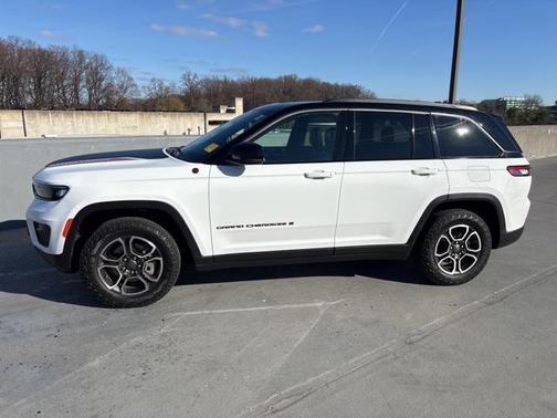 2022 Jeep Grand Cherokee Trailhawk