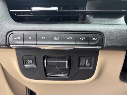2021 Cadillac Escalade ESV Premium Luxury