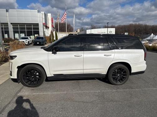 2024 Cadillac Escalade Sport