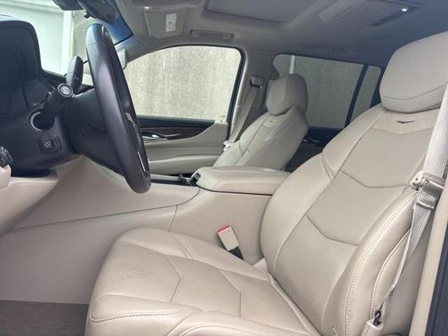 2018 Cadillac Escalade ESV Luxury