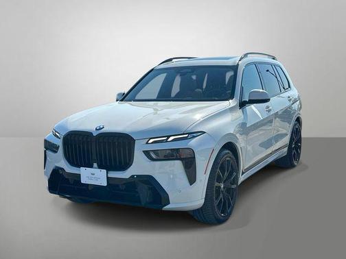 Alpine White 2023 BMW X7 xDrive40i