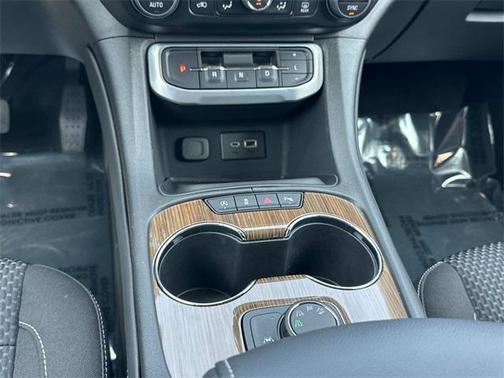 2023 GMC Acadia AWD SLE
