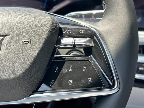 2025 Cadillac LYRIQ Sport