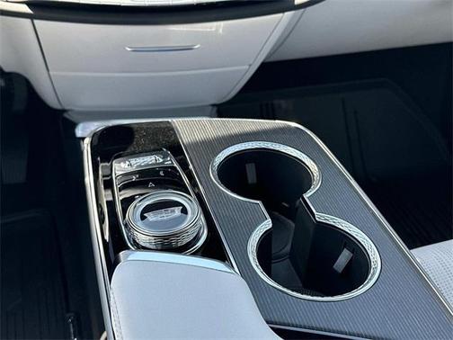2025 Cadillac LYRIQ Sport