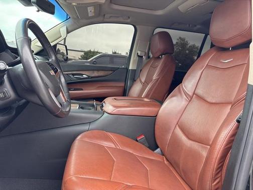 2019 Cadillac Escalade Luxury