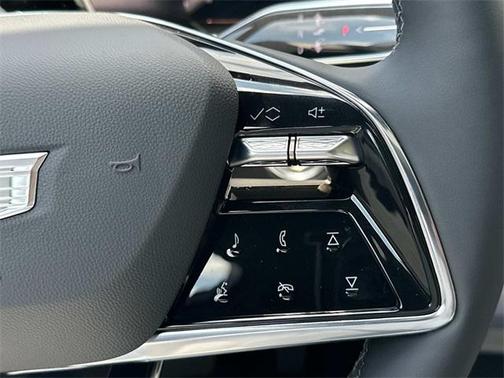 2025 Cadillac LYRIQ Sport w/1SJ