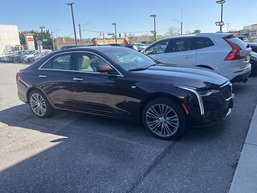 2022 Cadillac CT4 Premium Luxury