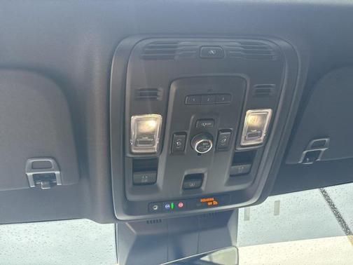 2022 Cadillac Escalade ESV Premium Luxury