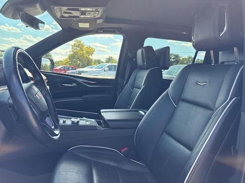 2023 Cadillac Escalade ESV Premium Luxury