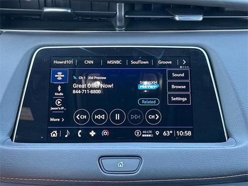 2022 Cadillac XT4 Premium Luxury