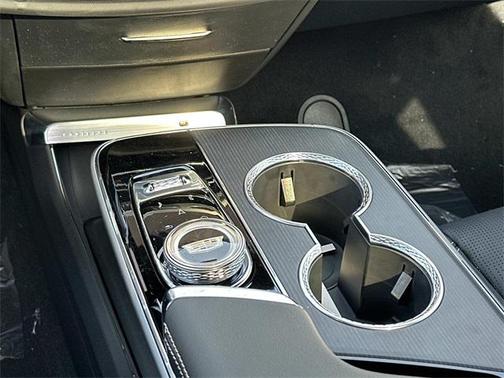 2025 Cadillac LYRIQ Luxury w/1SC