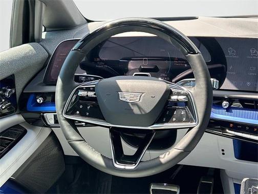 2025 Cadillac OPTIQ Luxury 2 AWD