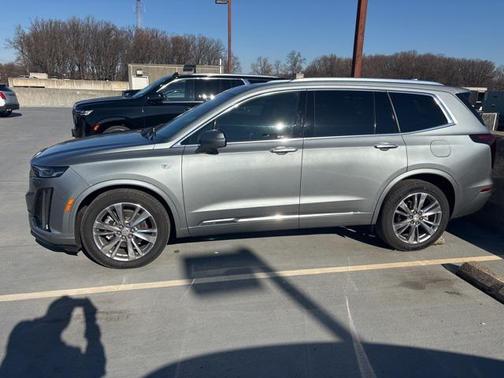 2023 Cadillac XT6 Premium Luxury FWD