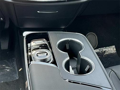 2025 Cadillac LYRIQ Sport w/1SJ