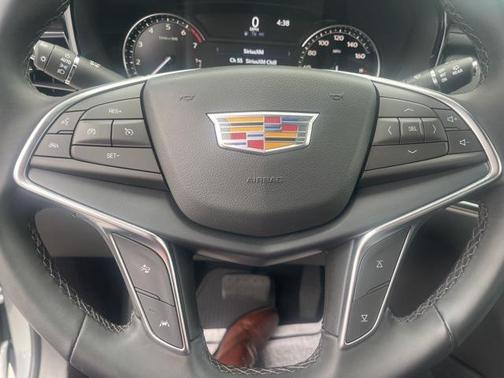 2024 Cadillac XT5 Luxury