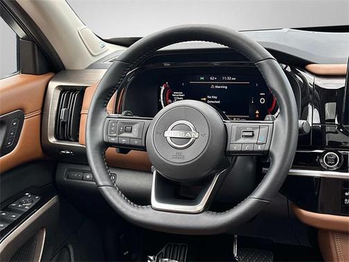2023 Nissan Pathfinder Platinum 4WD