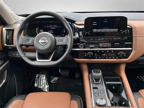 2023 Nissan Pathfinder Platinum 4WD