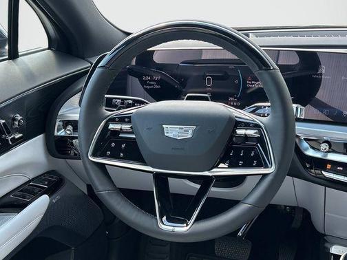 2025 Cadillac LYRIQ Sport