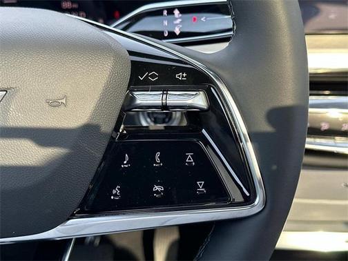 2025 Cadillac LYRIQ Luxury w/1SC