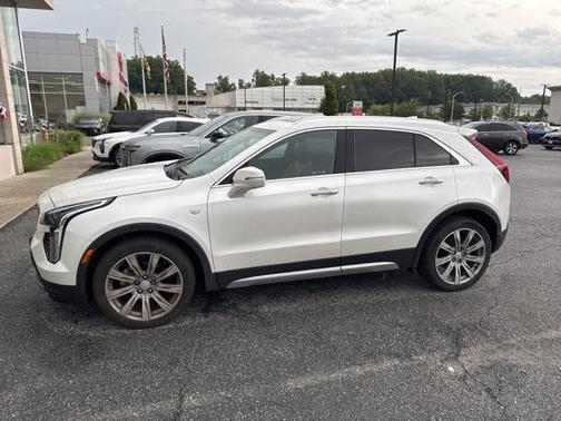 2019 Cadillac XT4 Premium Luxury