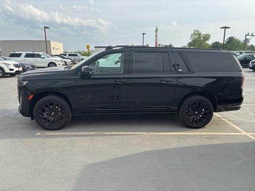 2023 Cadillac Escalade ESV Sport