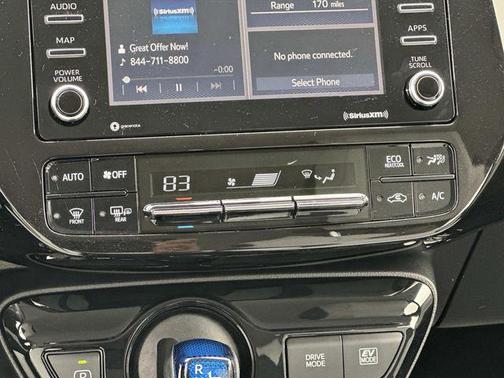 2022 Toyota Prius XLE