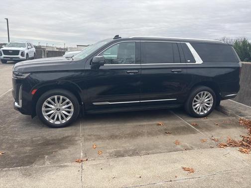 2022 Cadillac Escalade ESV Luxury