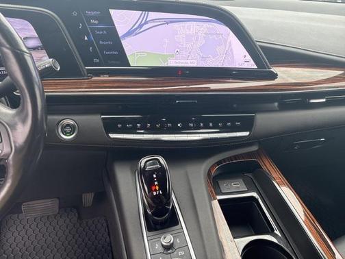 2022 Cadillac Escalade ESV Luxury