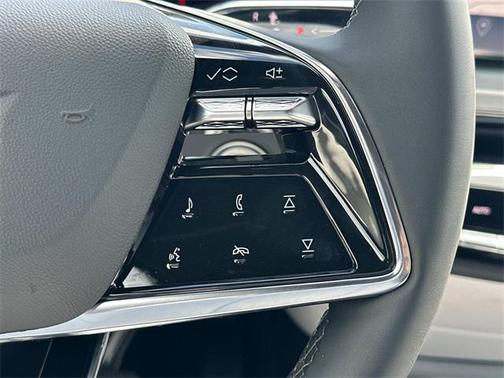 2025 Cadillac LYRIQ Luxury w/1SC