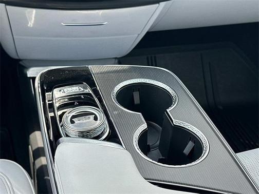 2025 Cadillac LYRIQ Sport w/1SJ