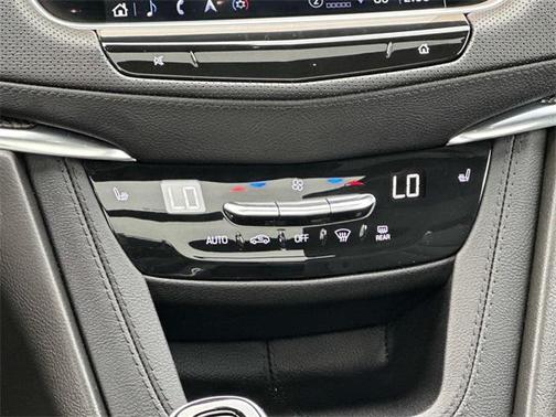 2023 Cadillac XT5 Sport