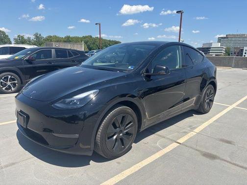 Black 2025 Tesla Model Y Long Range Dual Motor All-Wheel Drive