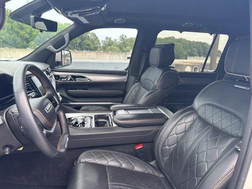 2022 Jeep Grand Wagoneer Series III 4x4