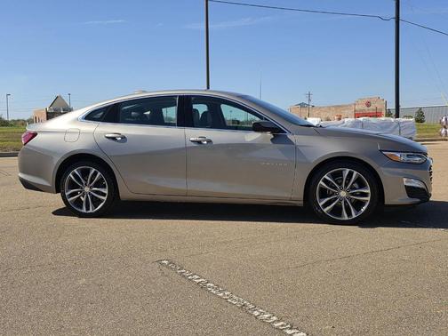 Mineral Gray Metallic 2024 Chevrolet Malibu 2LT