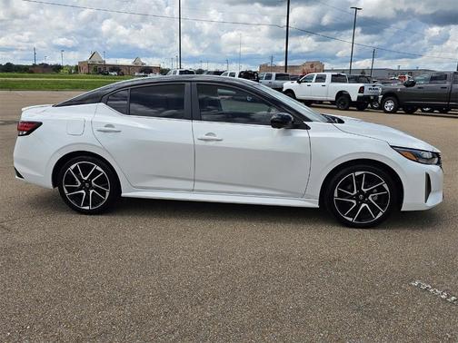 2024 Nissan Sentra SR