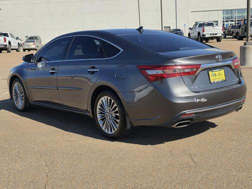 Magnetic Gray Metallic 2017 Toyota Avalon Limited